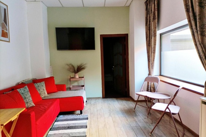 Room 3 of 9
