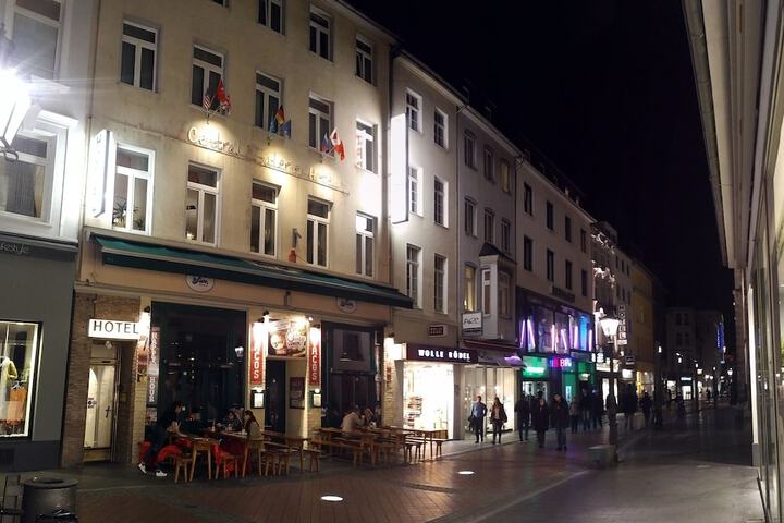 Central Galerie Hotel Am Beethoven Haus in Bonn