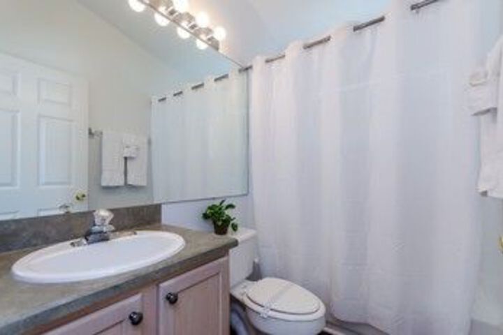 Room 2 of 25