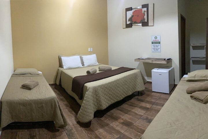 Room 11 of 16
