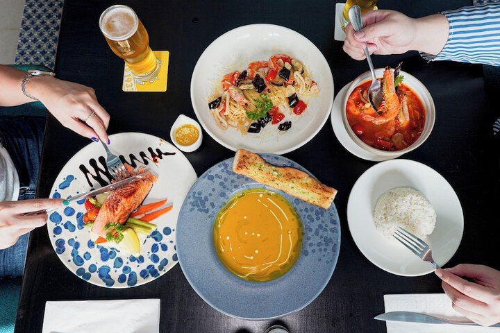 Dining 44 of 83