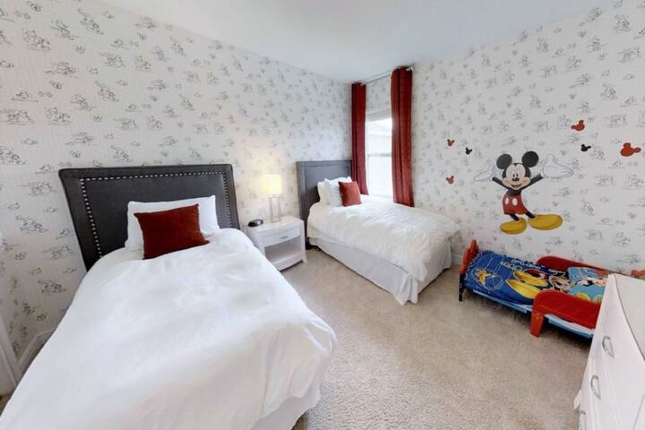 Room 21 of 52