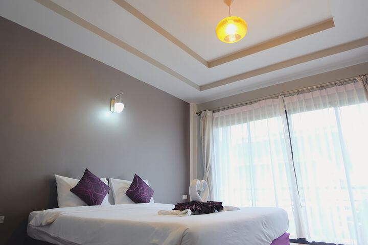 Room 9 of 43