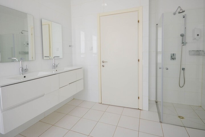 Room 267 of 315