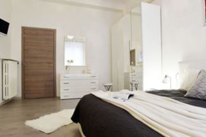 Room 16 of 43