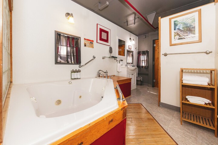 Room 20 of 56