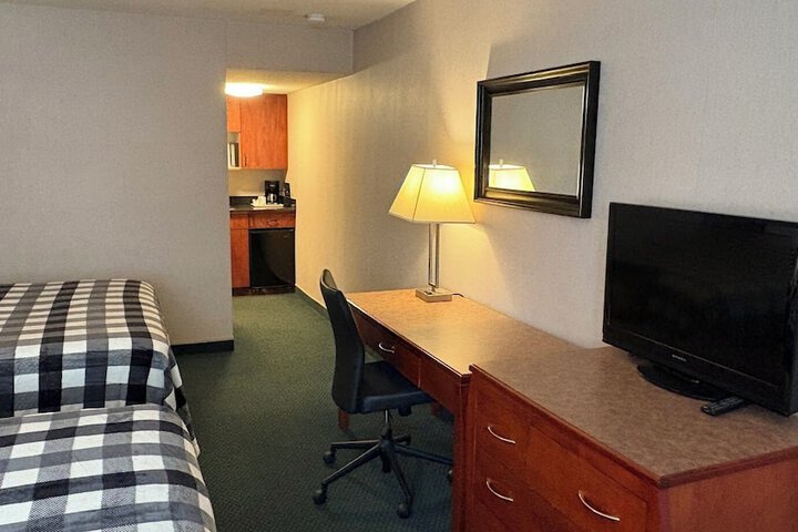 Room 3 of 25