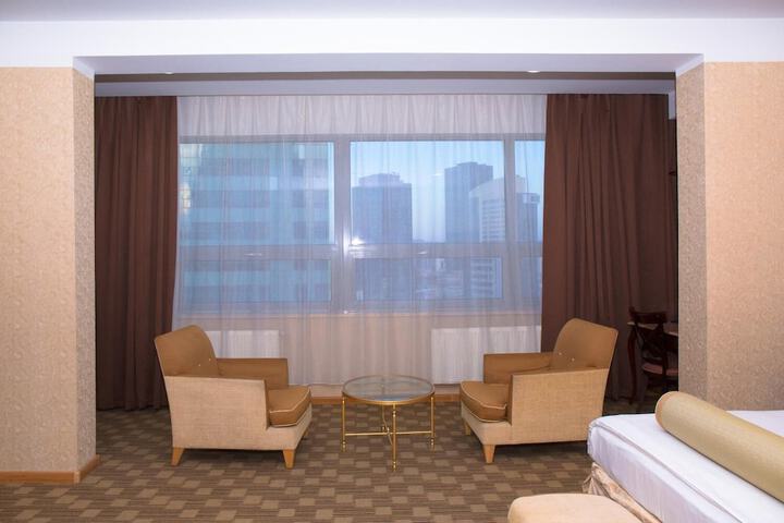 Room 11 of 22
