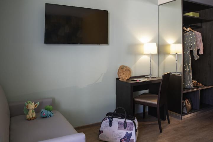 Room 17 of 60
