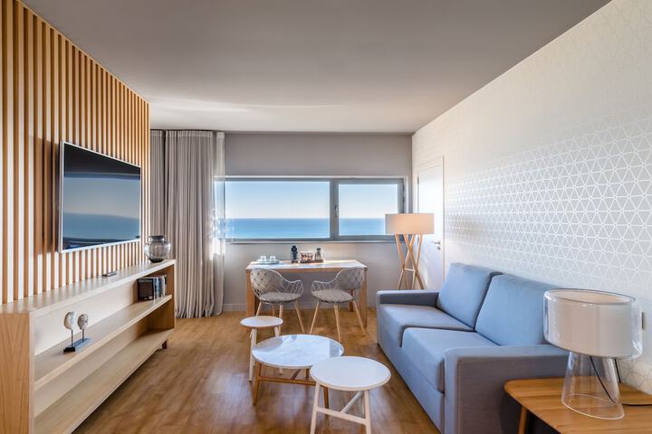 Room 14 of 63