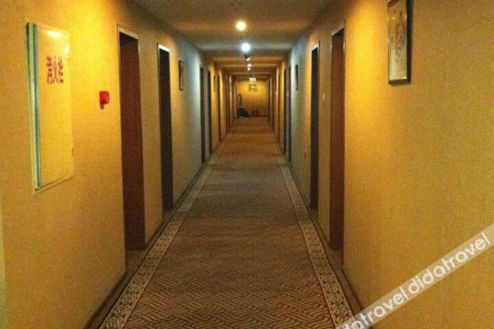 Hotel Interior 10 of 15