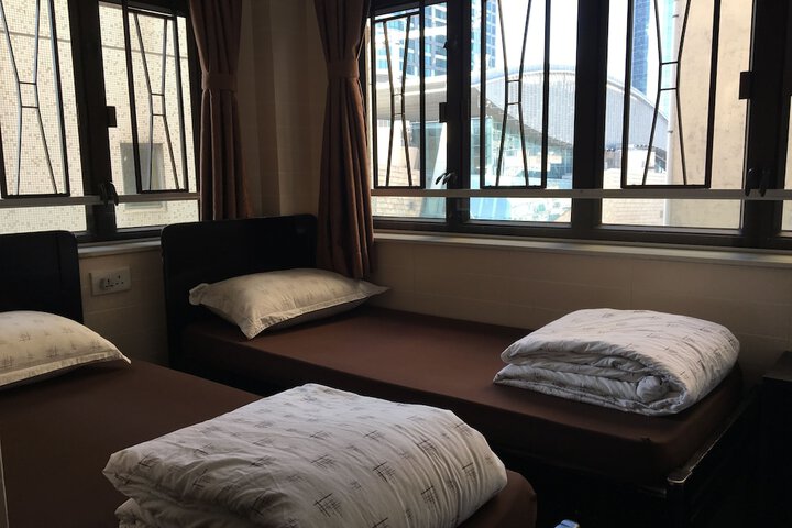 Room 25 of 72