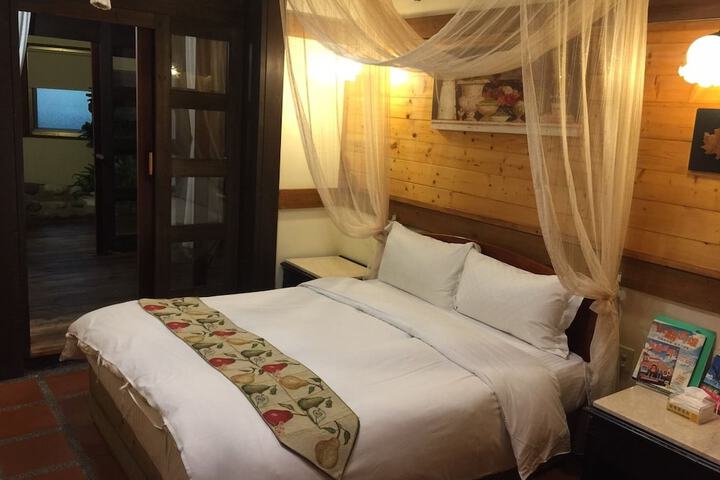 Room 16 of 37
