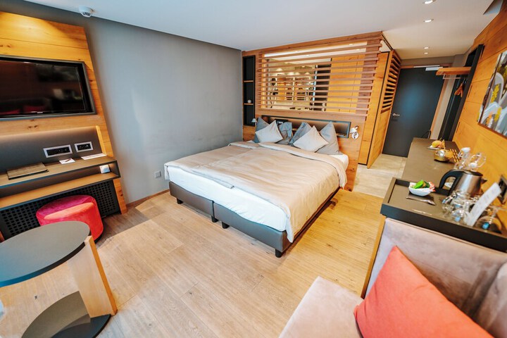 Room 29 of 70