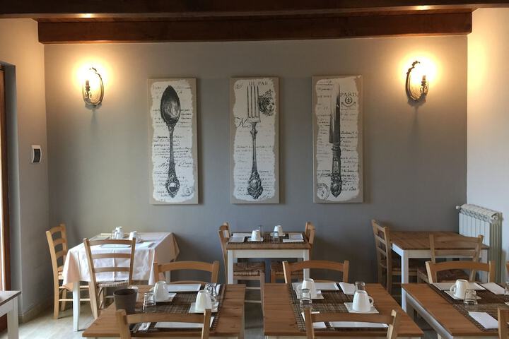 Dining Photos