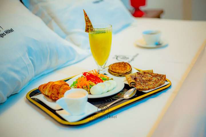 Breakfast/Coffee Service 262 of 307