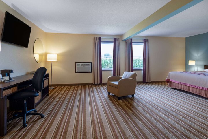 Room 20 of 36