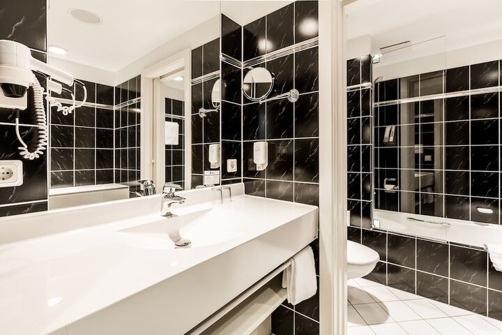 Bathroom Interior Photo