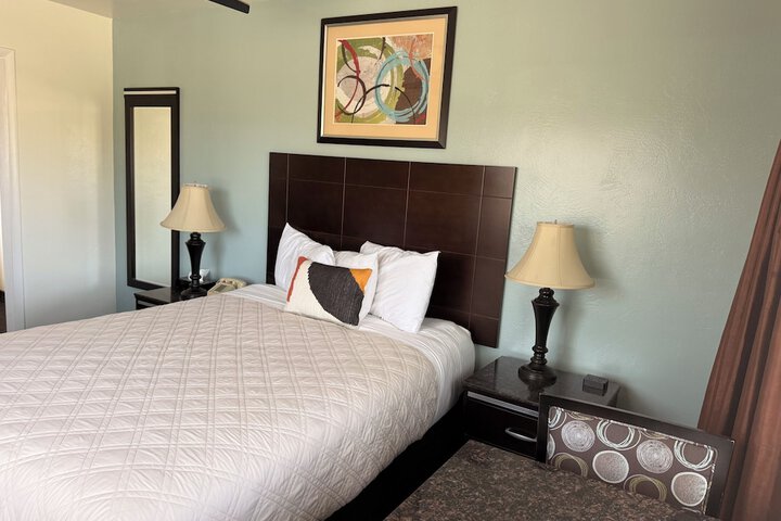 Room 25 of 63
