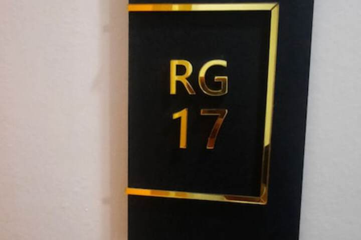 Room 19 of 28