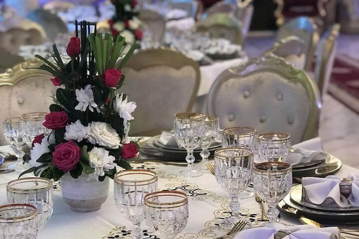 Dining 70 of 77