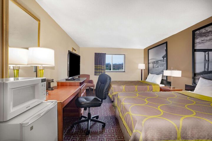 2 Double Beds (8 of 8)