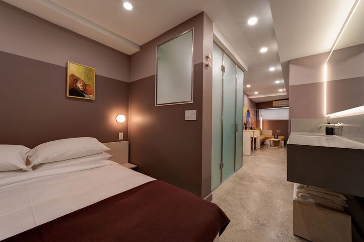 Room 20 of 63