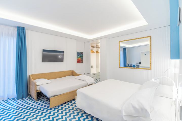 Room 50 of 171