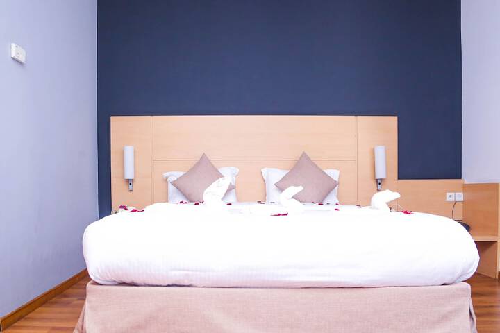 Room 30 of 147