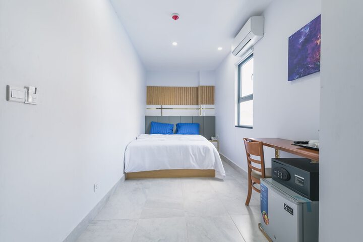 Room 40 of 148