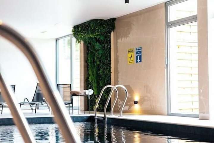 Pool 59 of 75