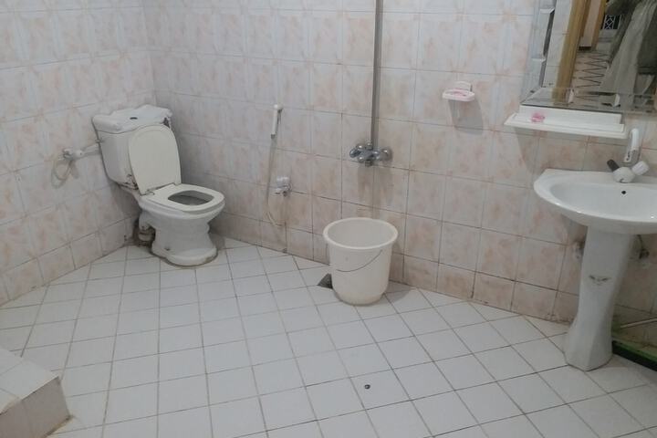 Room 19 of 33