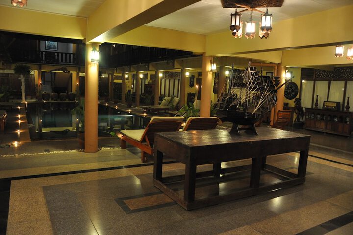 Ballroom/Hall 125 of 161