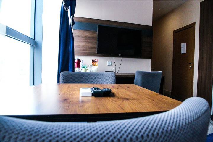 Room 6 of 41