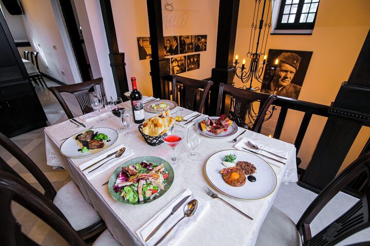 Dining 114 of 139