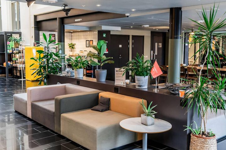 Hotel Lobby