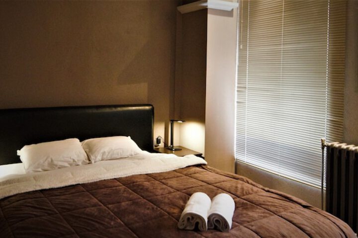 Room 52 of 84