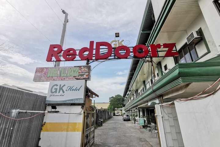 RedDoorz near Damosa Lanang Davao