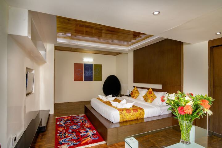 Room 12 of 60