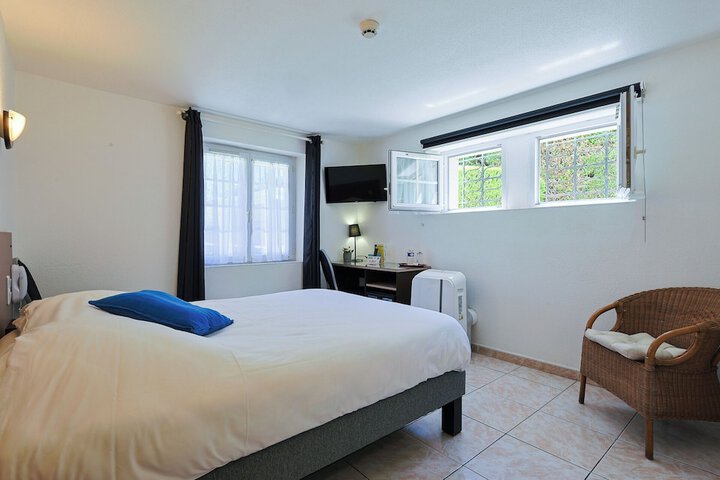 Logis Hotel lEsterella in Saint-Raphaël
