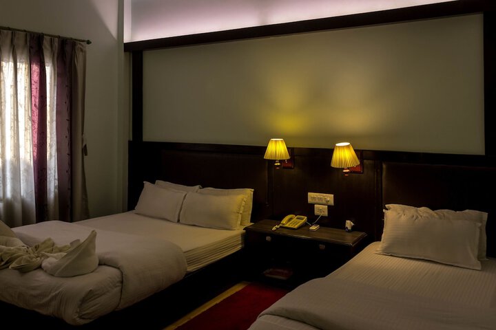 Room 5 of 63
