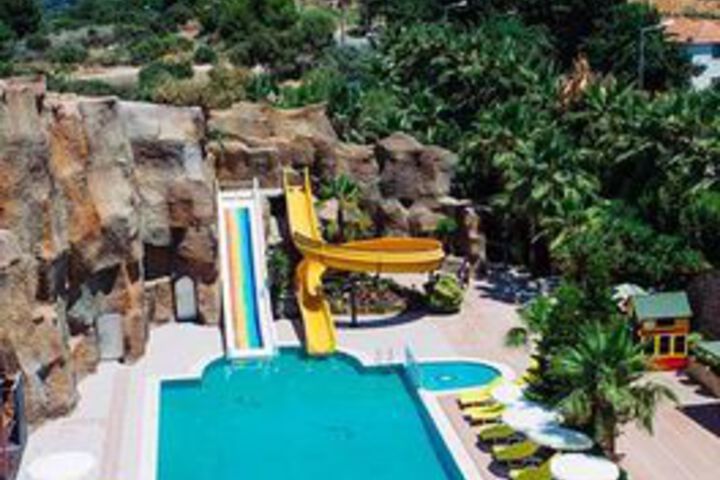 Akropol Resort (Halal Concept)