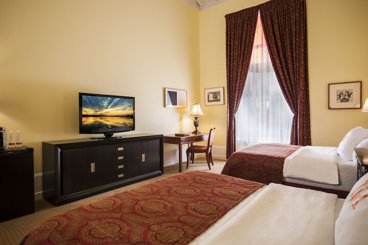 Room 8 of 72