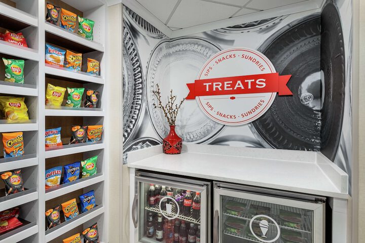Snack bar