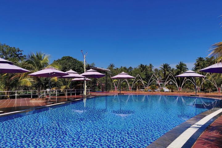 Pool 74 of 98