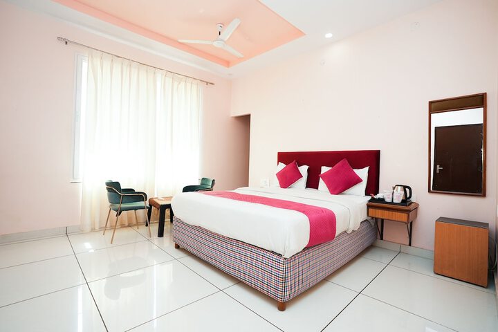 Room 6 of 55
