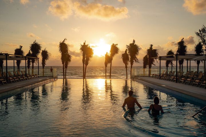 Pool 54 of 135