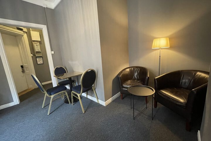 Room 74 of 149