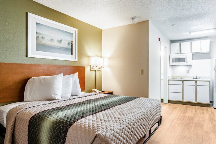 ADA Accessible Studio 1 Queen Bed (1 of 10)