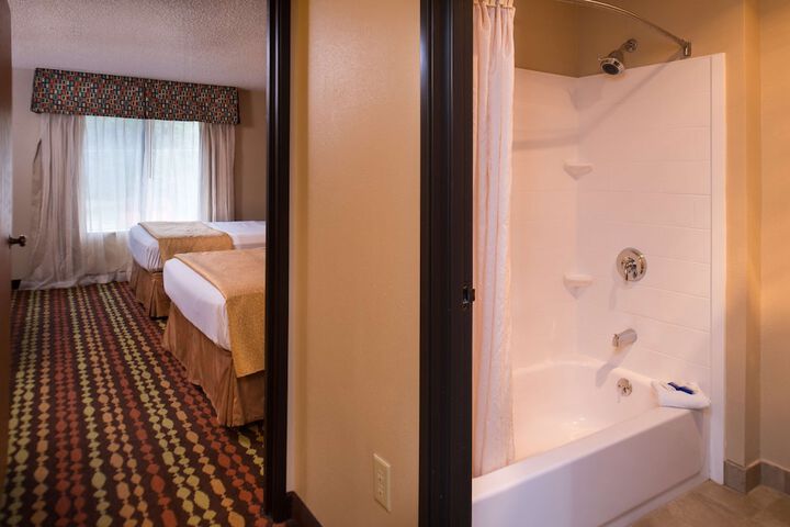 Room 52 of 82